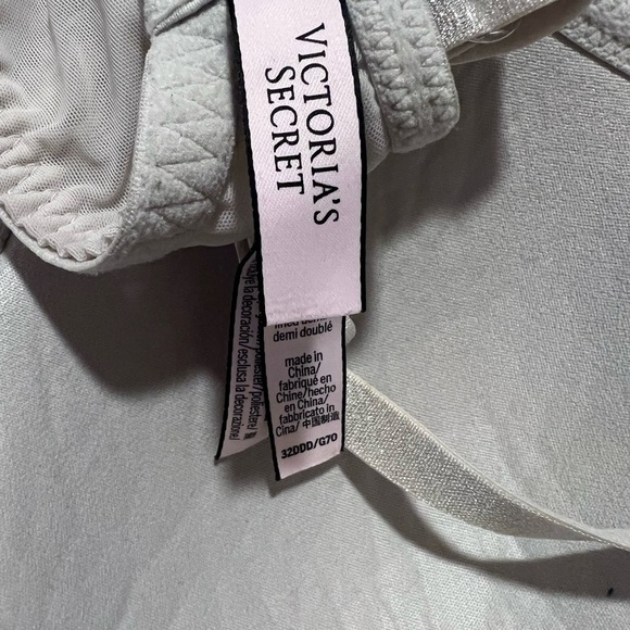 Victorias Secret dream angels cream/metallic bra 32DDD - Picture 4 of 6